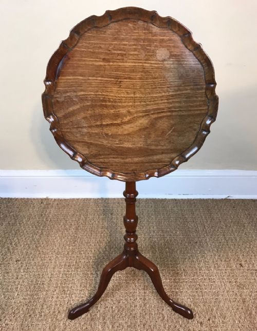A George 111 Mahogany Chippendale Period Piecrust Tripod Table Circa 1780.