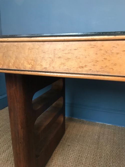 AN ART DECO BIRDS EYE MAPLE AND ROSEWOOD AND SILVERED GLASS TOPPED TABLE CIRCA 1930 - ADDITIONAL PHOTO 5