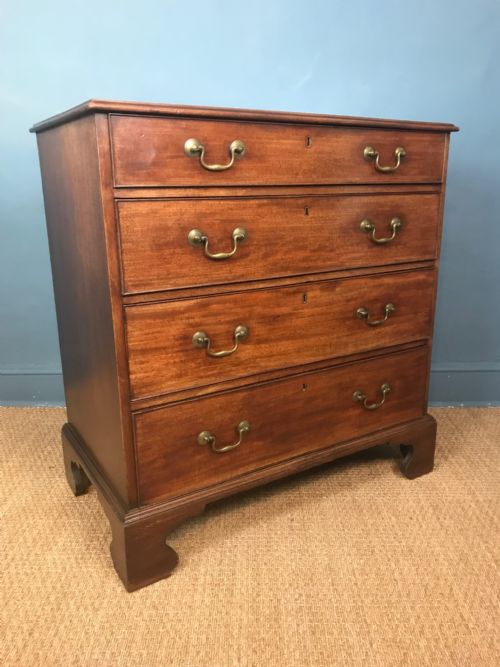 A George 111 Mahogany Chest of Drawers Circa 1790
