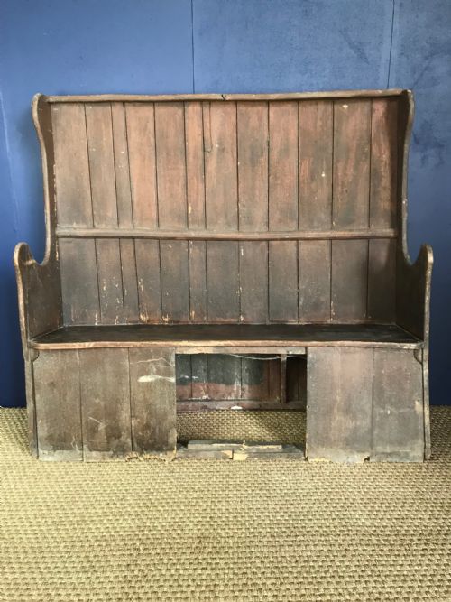 An Untouched 18th C Somerset Elm Settle Straight Out of a Local Farmhouse
