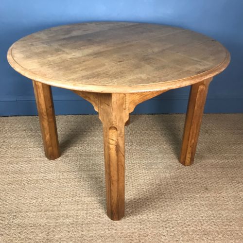A Cotswold School Oak Circular Table Circa 1920  .
