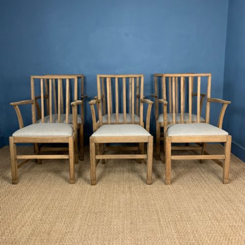 A Set of 6 Oak Gordon Russell Dining Chairs Designed in the Late 1930’S