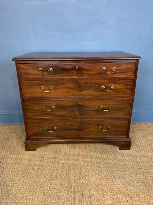 A George 111 Mahogany Chest of Drawers Circa 1800