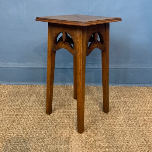 A Small Glasgow School Oak Lamp Table Circa 1910