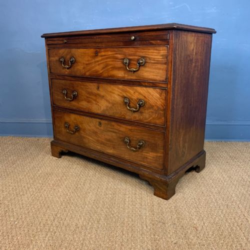 A George 111 Mahogany Chest of Drawers Circa 1800