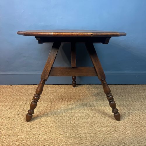 A DUTCH FRIESLAND OAK DODECAGONAL FOLDING TABLE CIRCA 1900 - ADDITIONAL PHOTO 1