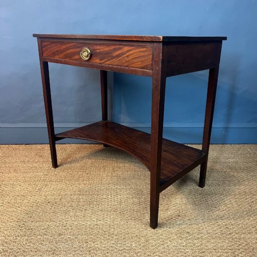 A GEORGE 111 MAHOGANY DRESSING TABLE CIRCA 1790 - ADDITIONAL PHOTO 1