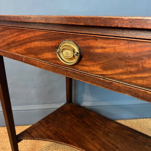 A GEORGE 111 MAHOGANY DRESSING TABLE CIRCA 1790 - ADDITIONAL PHOTO 2