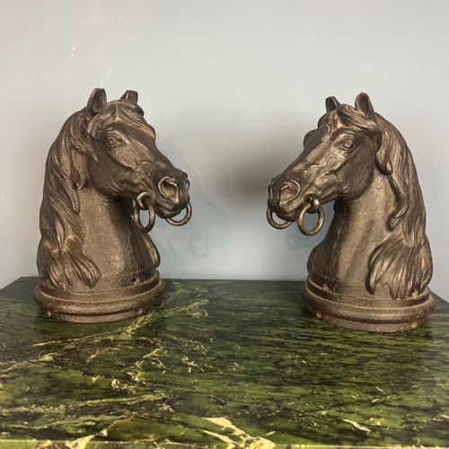 A FINE PAIR OF VICTORIAN CAST IRON HORSE HEAD HITCHING POSTS CIRCA 1880 - ADDITIONAL PHOTO 1