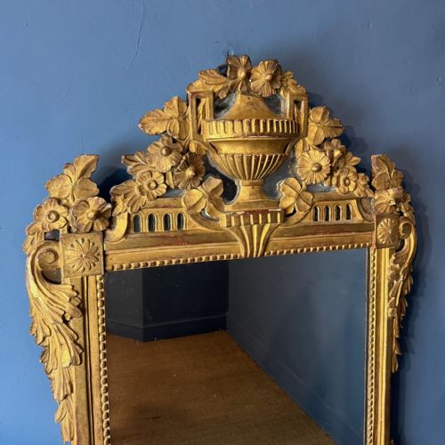 A LATE 18TH CENTURY FRENCH GILT WOOD WALL MIRROR CIRCA 1800 - ADDITIONAL PHOTO 2