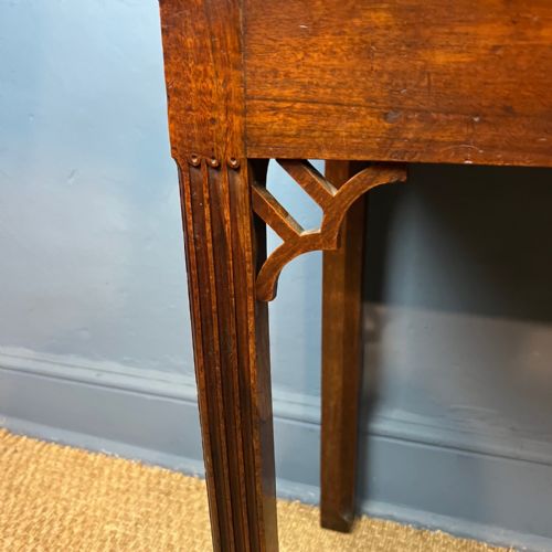 AN EARLY GEORGE 111 SOLID WALNUT CARD TABLE CIRCA 1770 - ADDITIONAL PHOTO 6