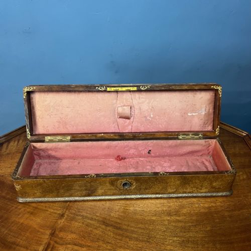 A VICTORIAN TOOLED LEATHER PEN BOX CIRCA 1890 - ADDITIONAL PHOTO 2