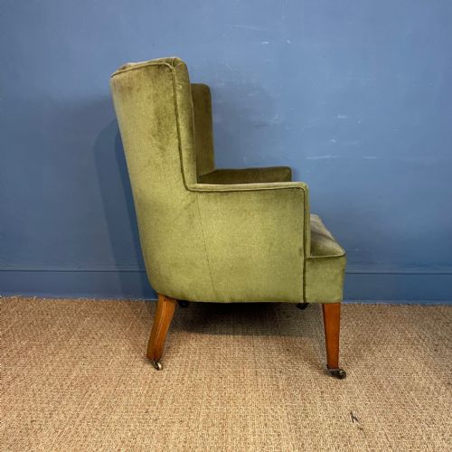 A STYLISH EDWARDIAN BARREL BACK ARMCHAIR CIRCA 1910 - ADDITIONAL PHOTO 3