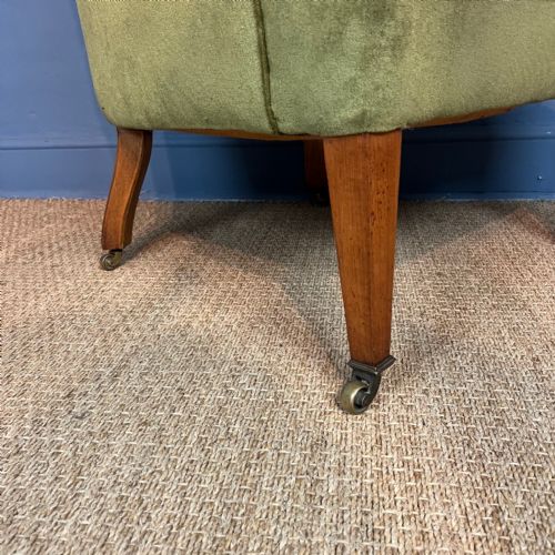 A STYLISH EDWARDIAN BARREL BACK ARMCHAIR CIRCA 1910 - ADDITIONAL PHOTO 4