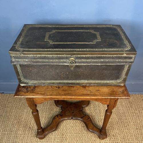 A LATE GEORGIAN CHINESE EXPORT LEATHER CAMPHOR BOX CIRCA 1830 - ADDITIONAL PHOTO 2