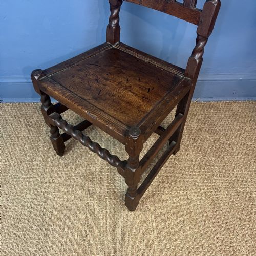 A CHARLES 11 OAK SIDE CHAIR CIRCA 1680 - ADDITIONAL PHOTO 3