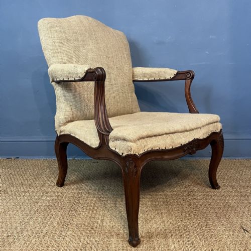 A GEORGE 111 MAHOGANY GAINSBOROUGH ARMCHAIR CIRCA 1770