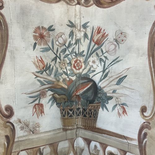 A LATE 18TH C PROVENAL PAINTED SCREEN DECORATED ON CANVAS WITH BIRDS AND FLOWERS CIRCA 1790 - ADDITIONAL PHOTO 2