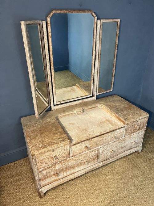 A HEALS LIMED OAK DRESSING TABLE CIRCA 1930 - ADDITIONAL PHOTO 1