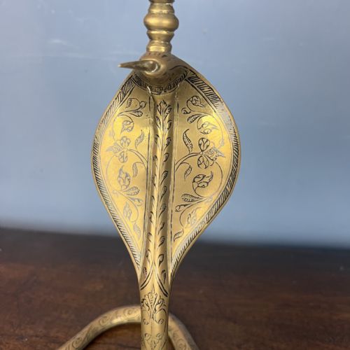 A PAIR OF EARLY 20TH C INDIAN BRASS BIDRI WARE SNAKE CANDLESTICKS CIRCA 1910 - ADDITIONAL PHOTO 2