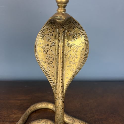 A PAIR OF EARLY 20TH C INDIAN BRASS BIDRI WARE SNAKE CANDLESTICKS CIRCA 1910 - ADDITIONAL PHOTO 4