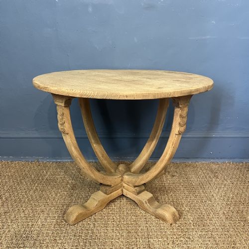 An Arts and Crafts Oak Circular Table Circa 1930.