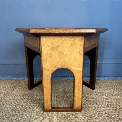 AN ENGLISH ART DECO BURR MAPLE HEXAGONAL TABLE CIRCA 1930 - ADDITIONAL PHOTO 3