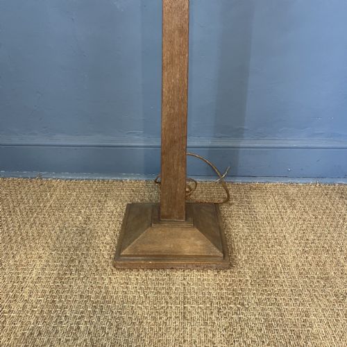 A HEALS OAK STANDARD LAMP CIRCA 1920 - ADDITIONAL PHOTO 2