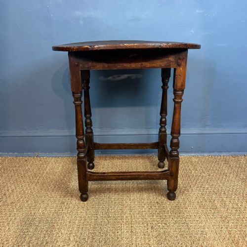 An Early 18th C Oak Oval Table