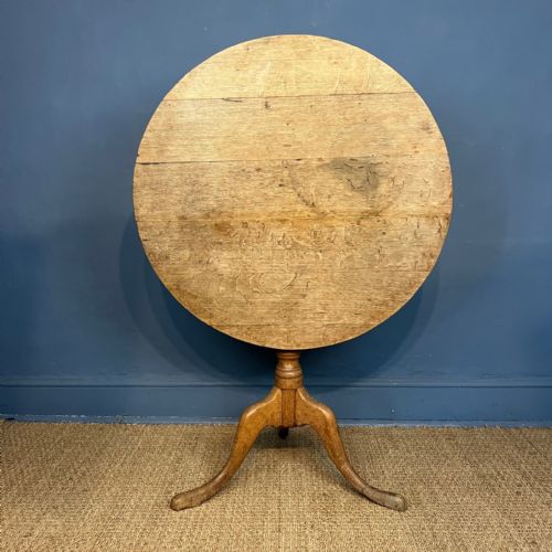 A Late Georgian Pale Oak Tripod Table Circa 1820