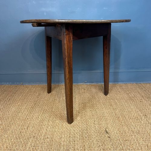 A George 111 Oak Cricket Table Circa 1800 . West Country