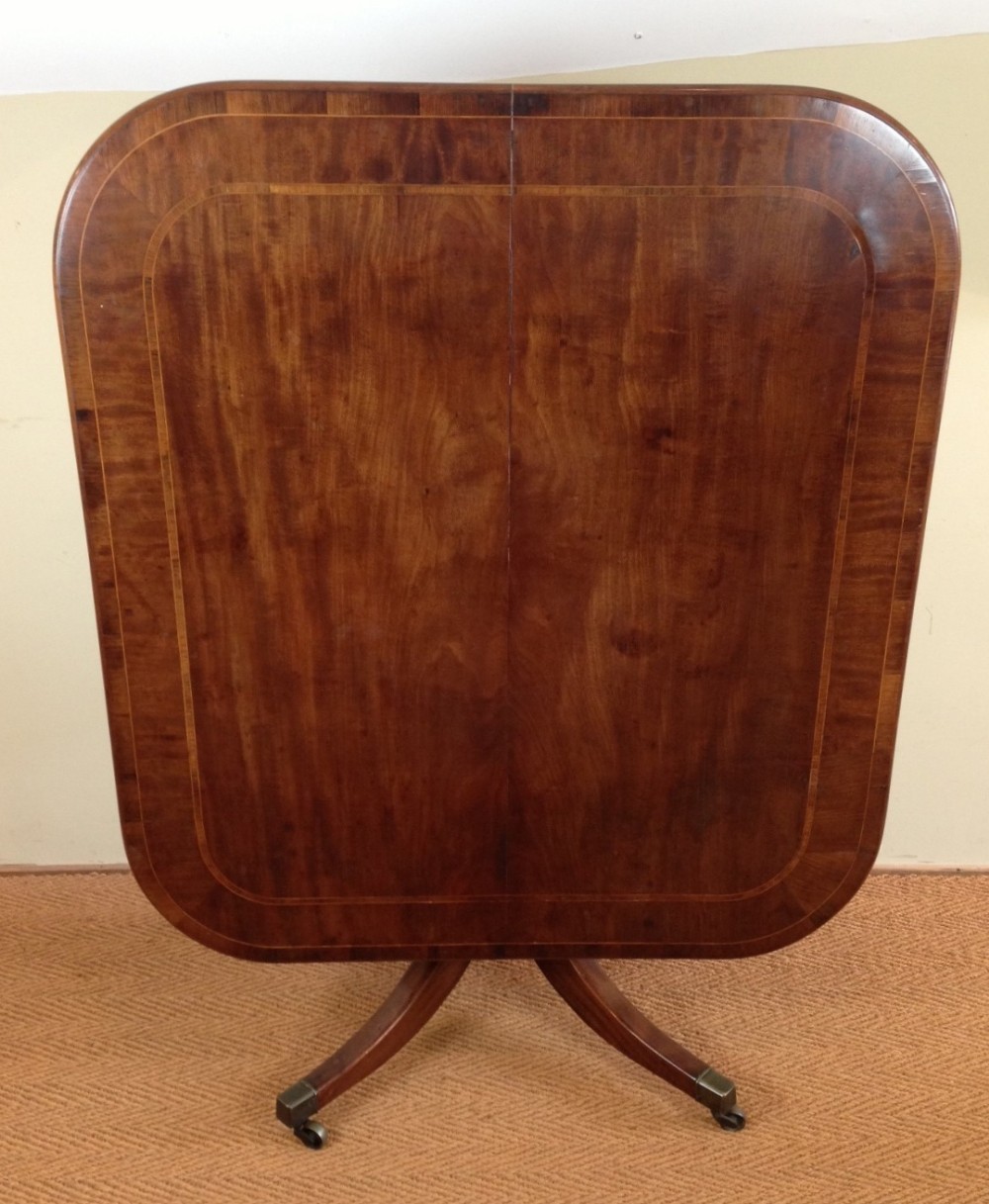 A Regency mahogany breakfast table c 1820