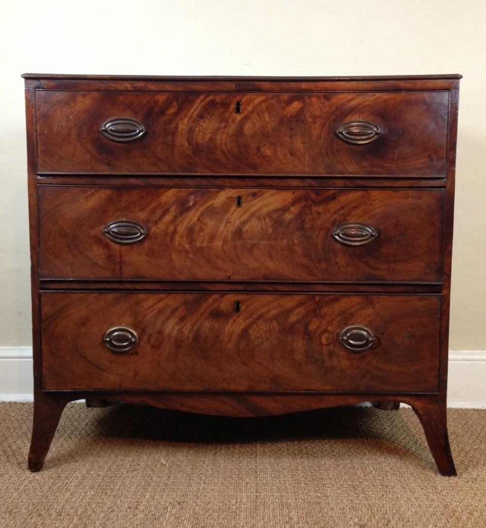 A small Regency mahogany chest of drawers c 1810