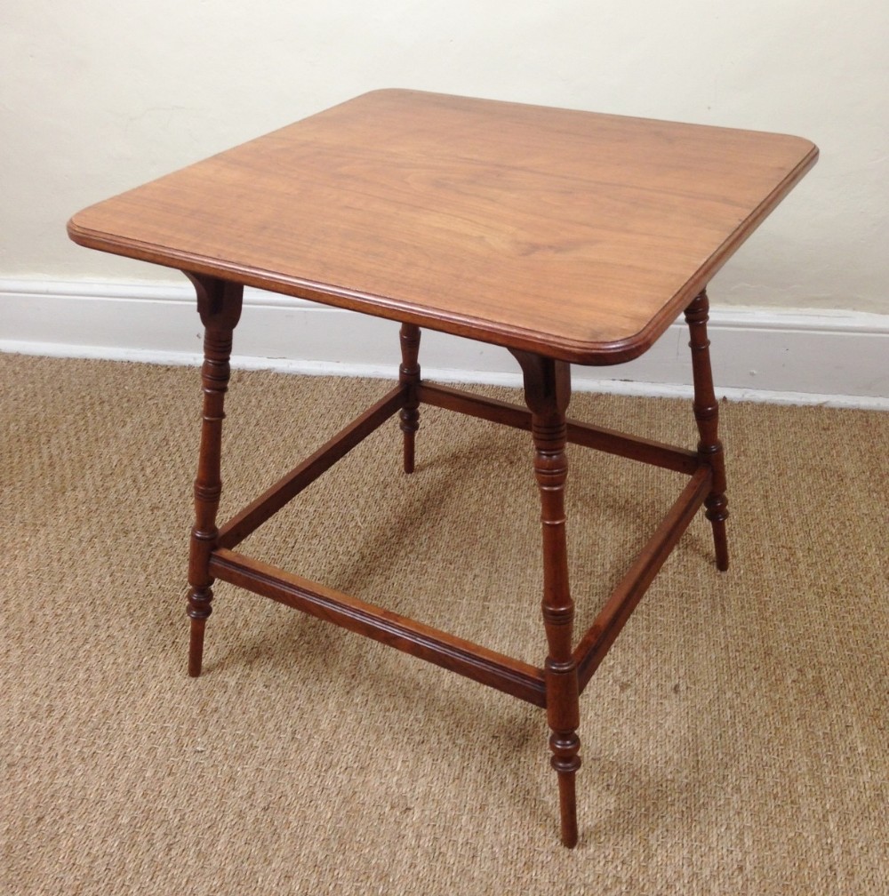 A Gillows of Lancaster walnut lamp table c 1880 