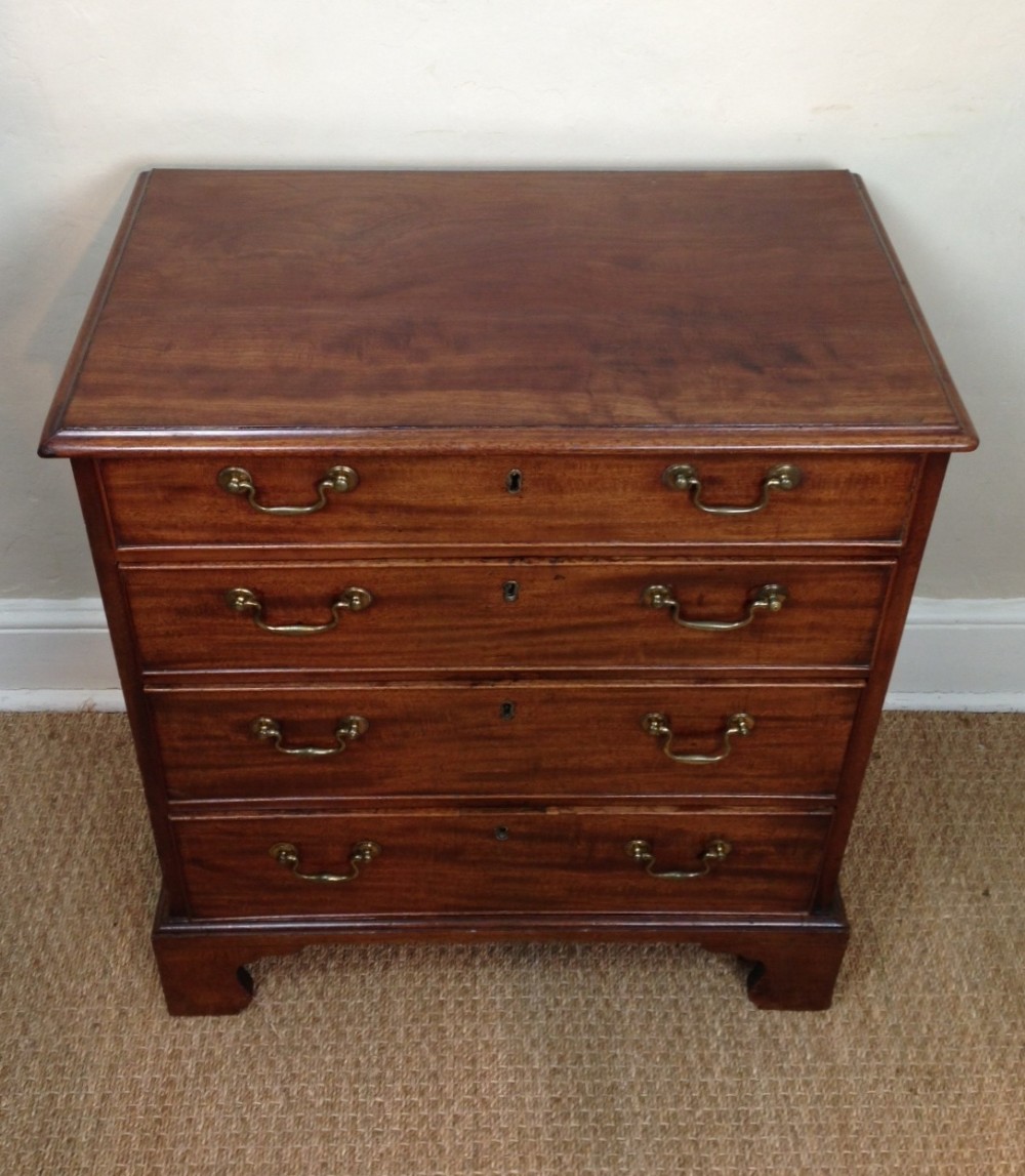 A George 111 mahogany small chest of drawers c 1780 