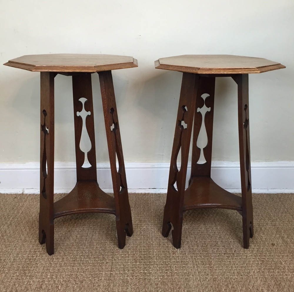 A pair of Arts and Crafts oak occasional tables c 1905
