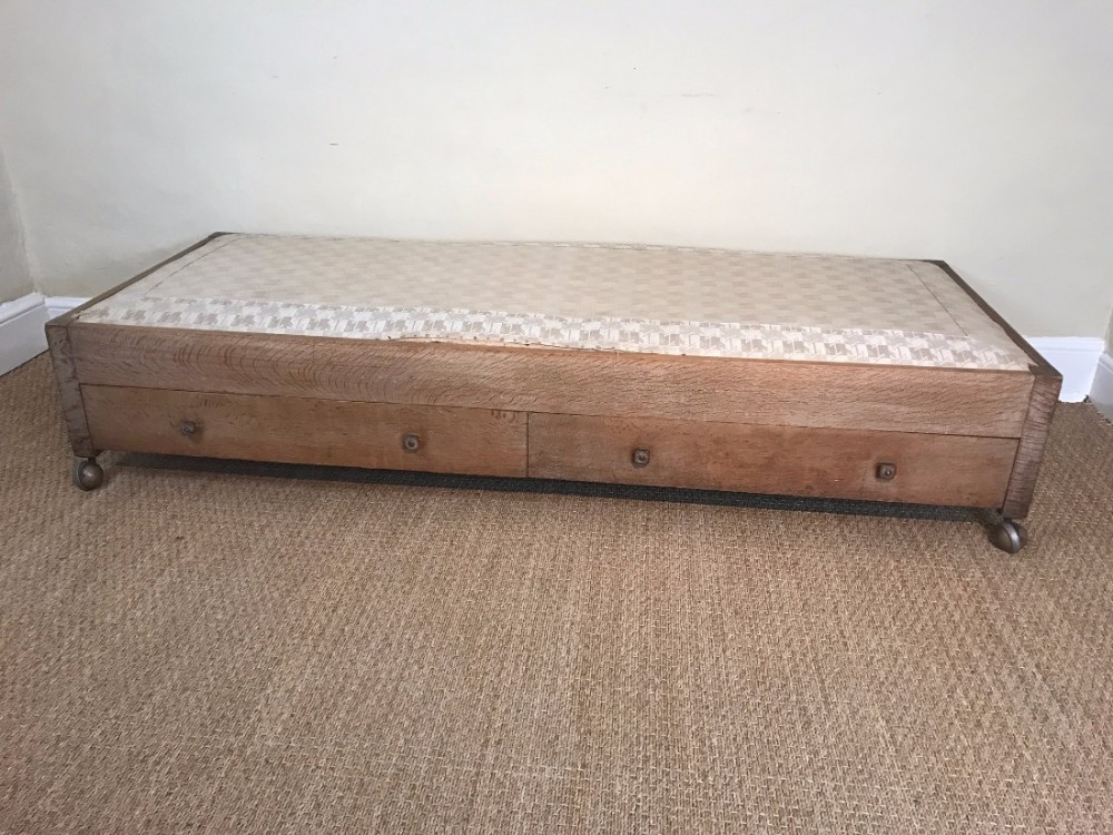 A Heals oak bed circa 1930