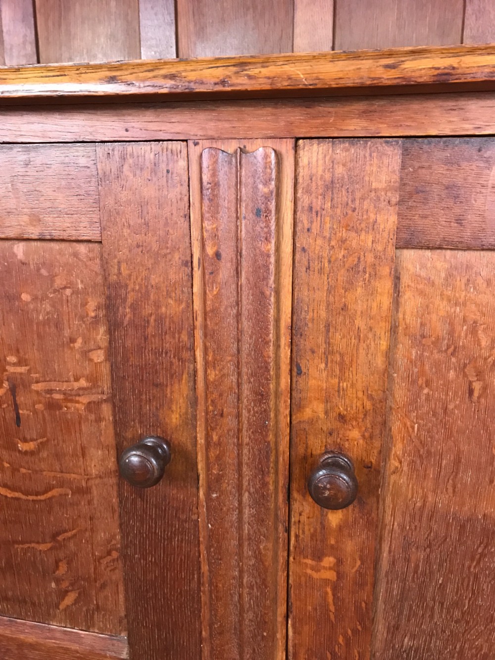  A rare early Heals oak dresser circa 1905 by Sir Ambrose Heal  View IV