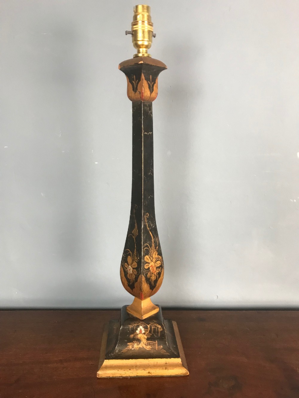 An Edwardian chinoiserie lacquered table lamp circa 1910