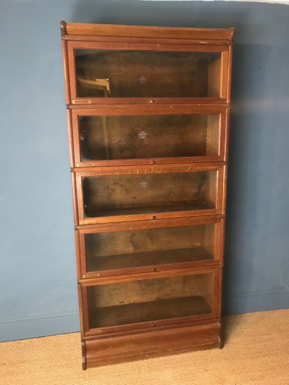 An Edwardian oak Globe Wernicke 5 section glazed bookcase circa 1910 