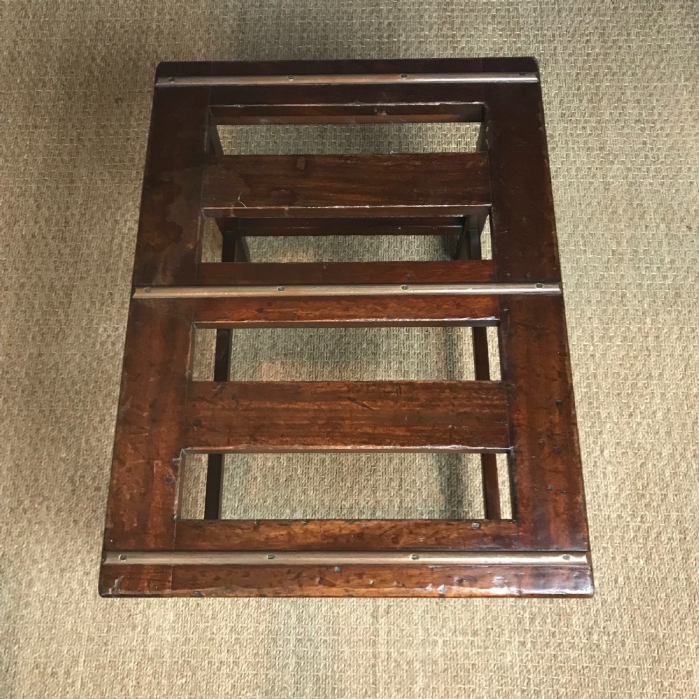 An Edwardian mahogany and brass mounted luggage rack circa 1910 View III