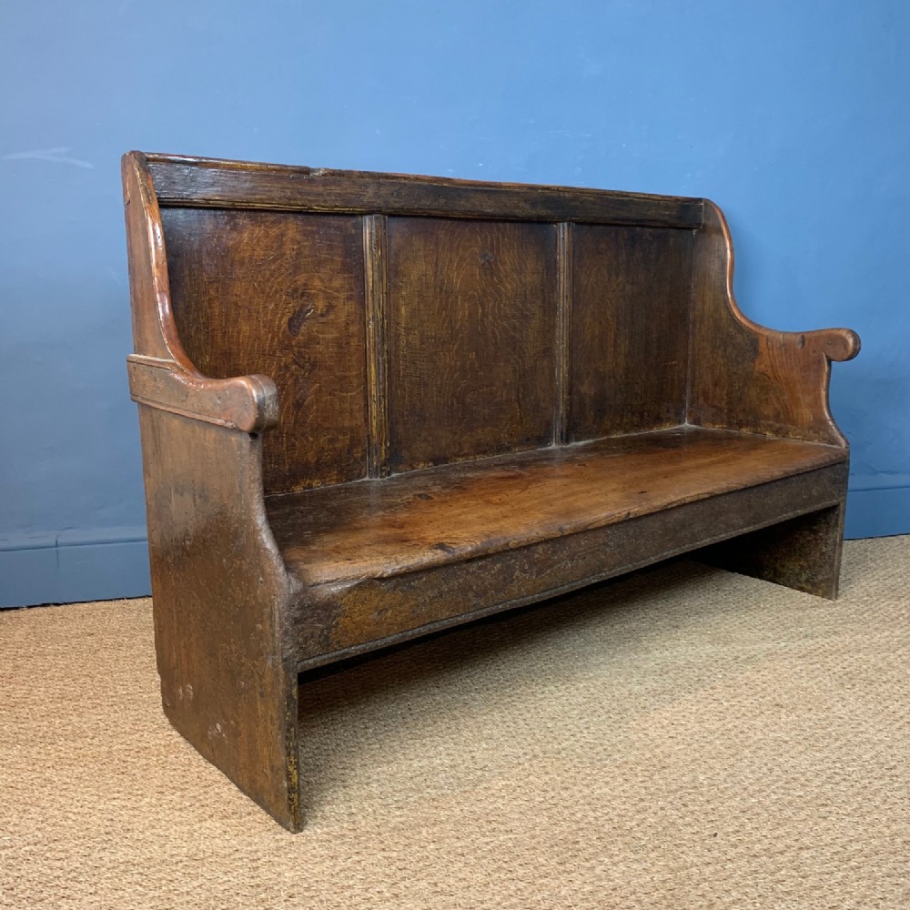 An 18th c Georgian Devon elm settle in lovely original condition 