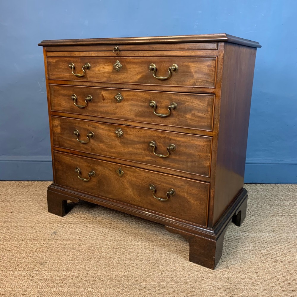 A small George 111 mahogany chest of drawers circa 1780