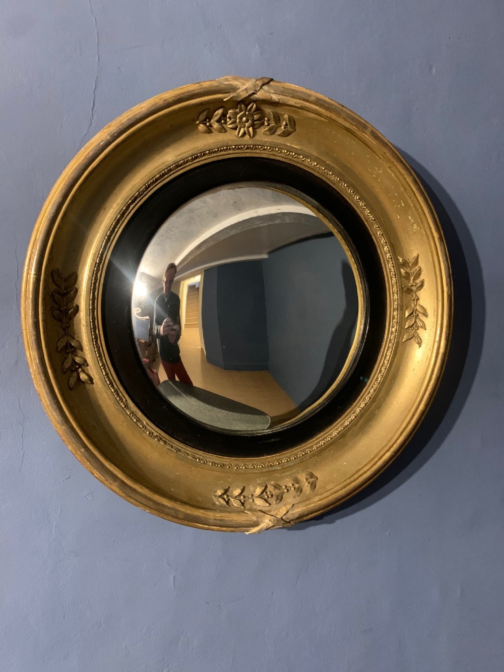 A George IV gilt convex mirror circa 1830