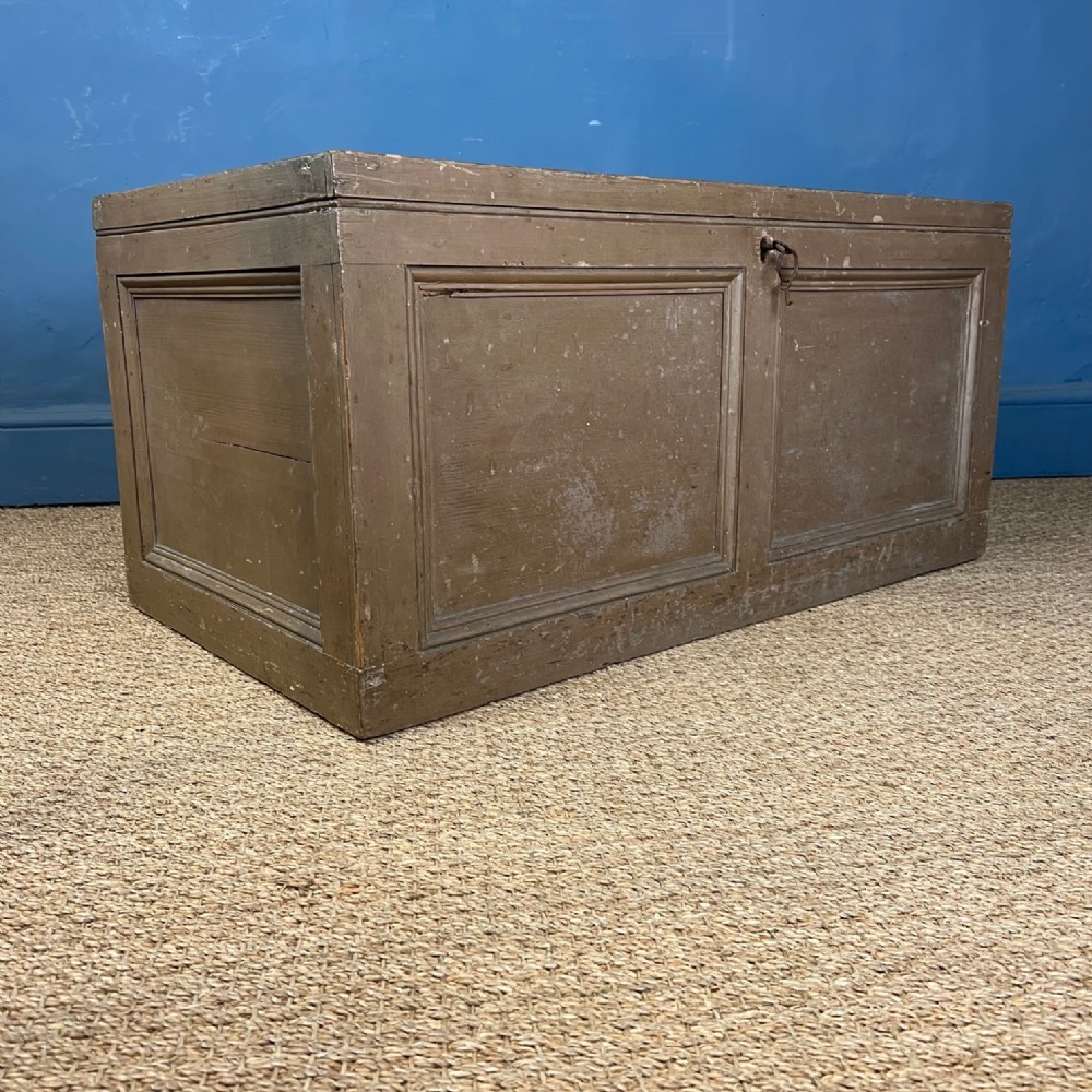 A mid 19th c painted pine Country House box 