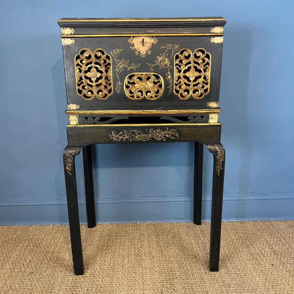 An 18th c Chinese Export lacquer cabinet on contemporary George II English stand