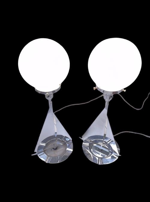 A PAIR OF ART DECO LAMPS - ADDITIONAL PHOTO 1