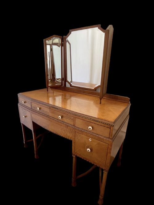 Fine Art Deco Dressing Table