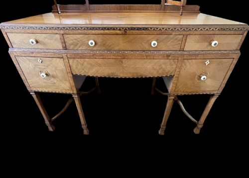 fig 1. Fine Art Deco Dressing Table