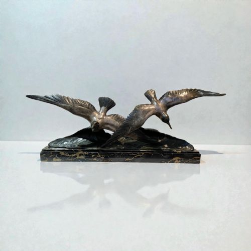fig 1. Art Deco Bronze Sculpture by G R Laurent
